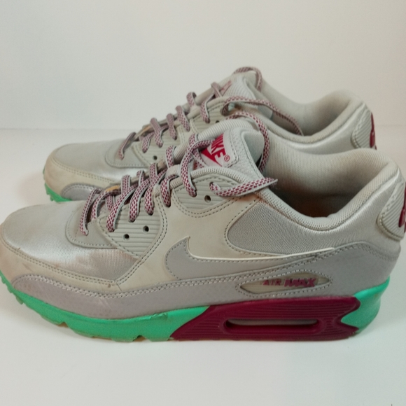 Nike Shoes - NIKE AIR MAX WOMEN'S